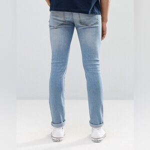 Cheap Monday • Tight Stonewash Jeans
